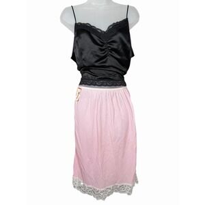Pink Skirt Half Slip W/ Floral Embroidery & Lace Trim Vintage 60s/70s Coquette L